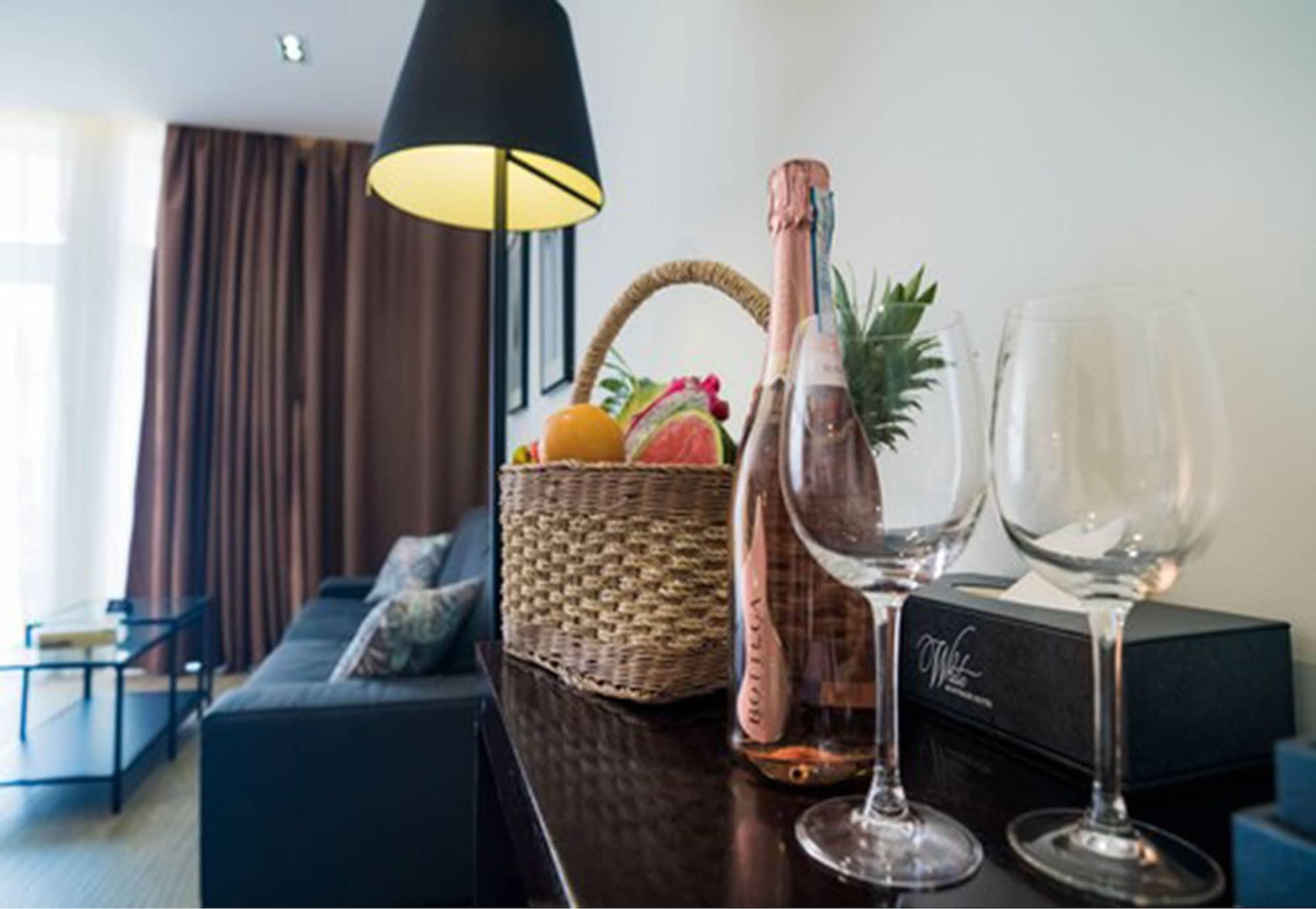 White Boutique Hotel And Residences Sihanoukville Exteriér fotografie